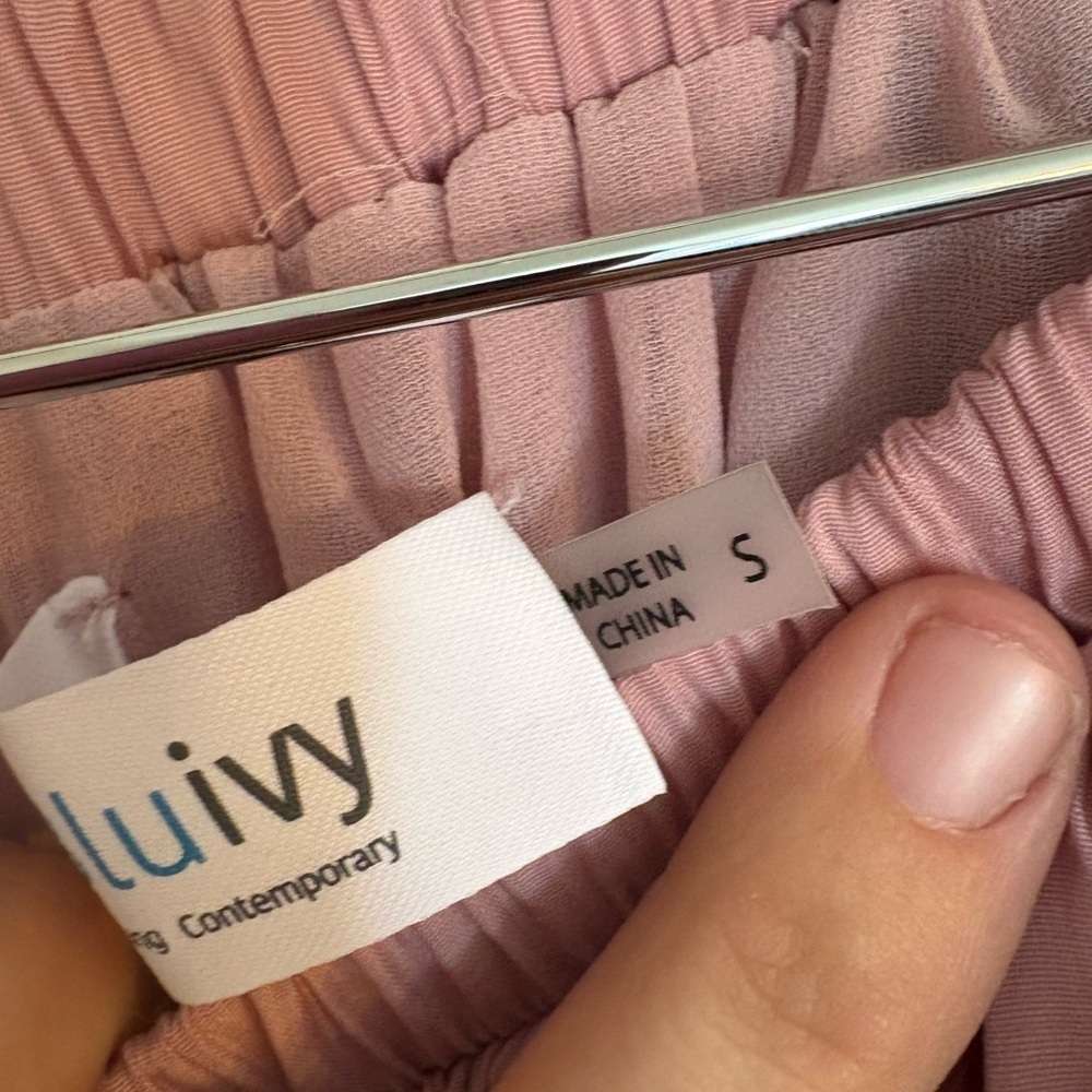 Bluivy Pink Puff Sleeve Ruched Blouse women’s size small. - Picture 5 of 7
